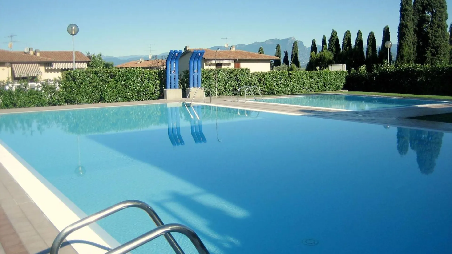 Enticing Holiday Home In Lazise With Swimming Pool 0*,  Italia