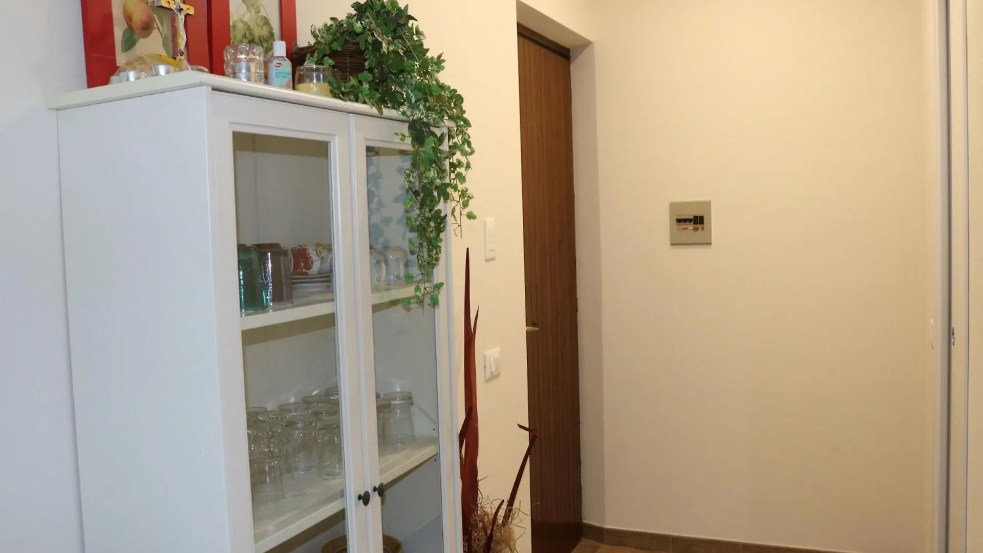 Enticing Holiday Home In Lazise With Swimming Pool Italy