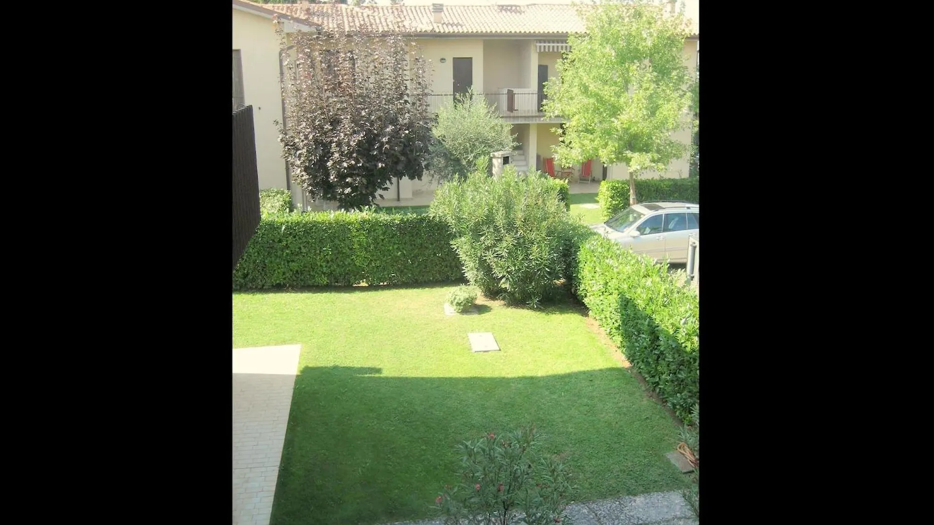 Enticing Holiday Home In Lazise With Swimming Pool